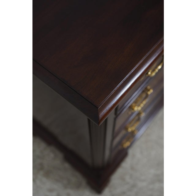 Stickley Colonial Williamsburg Mahogany Chest Nightstand For Sale - Image 10 of 18