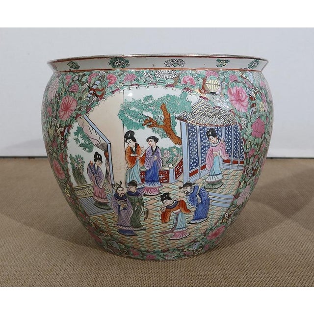 Canton Porcelain Aquarium Pot, China, 19th Century For Sale - Image 16 of 18