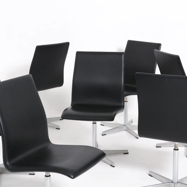 Metal Oxford Chair by Arne Jacobsen for Fritz Hansen For Sale - Image 7 of 18