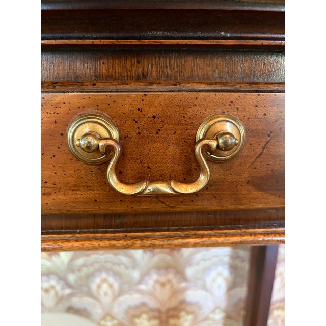 Wood Late 20th Century Hickory Chair Company Chippendale-Style Console Table For Sale - Image 7 of 8