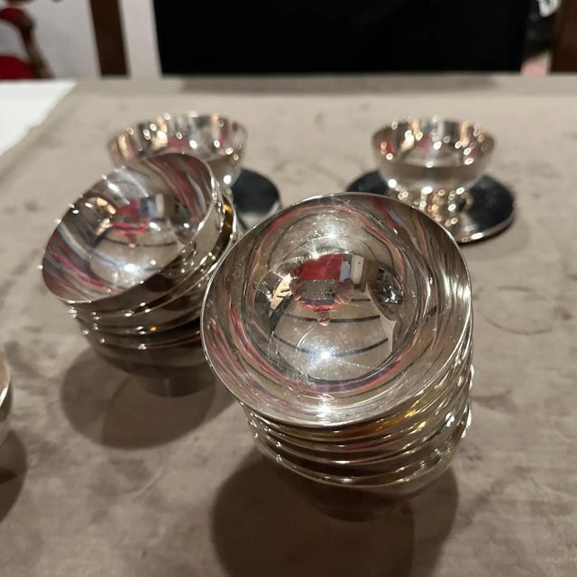 Contemporary 1980s Lino Sabattini Minimalist Set of Twelve Ice Cream Cup and Plates For Sale - Image 3 of 12