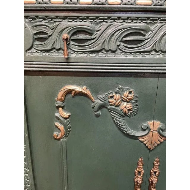 French Style Painted Commode on Chest For Sale - Image 5 of 8