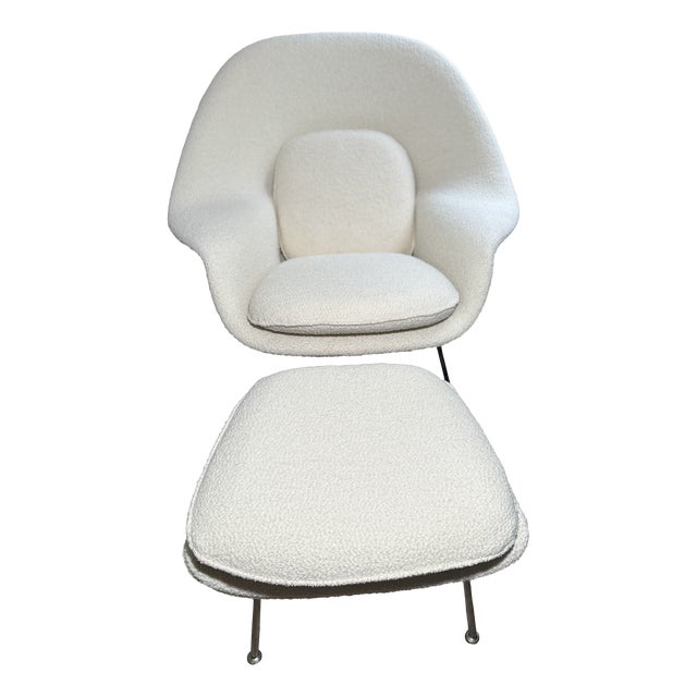 Set of Womb Chair and Ottoman by Eero Saarinen for Knoll International, 2010s For Sale