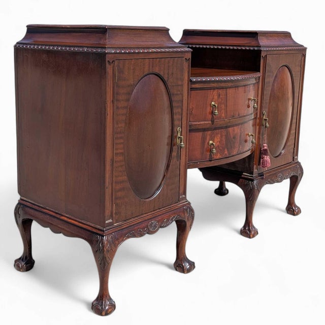 Antique English Georgian Revival Mahogany Sideboard Buffet With Bow-Front Drawers, C. 1900s For Sale - Image 12 of 12