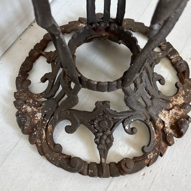 Early 20th Century Antique Egyptian Revival Figural Cast Iron Jardiniere or Aquarium Stand For Sale - Image 5 of 7