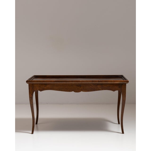 20th Century French Chestnut Brown Louis XV Coffee Table in Original Patina For Sale - Image 4 of 15