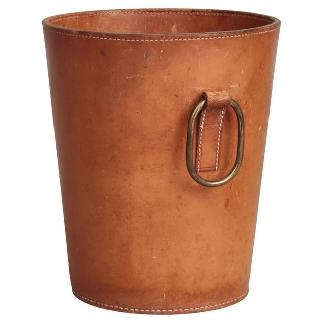 Paper Basket in Patinated Saddle Leather and Brass attributed to Carl Auböck, 1950s For Sale - Image 11 of 11