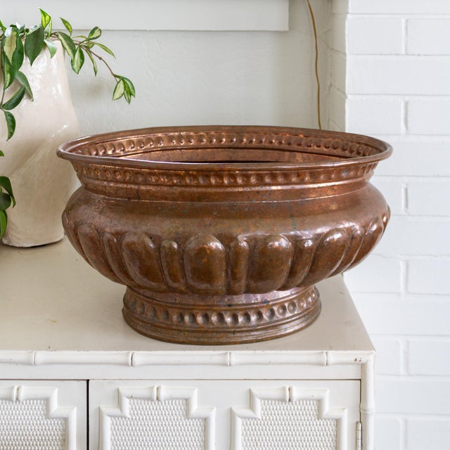 1970s Large Turkish Copper Jardinier Planter Wine Cooler or Firewood Holder For Sale - Image 5 of 15