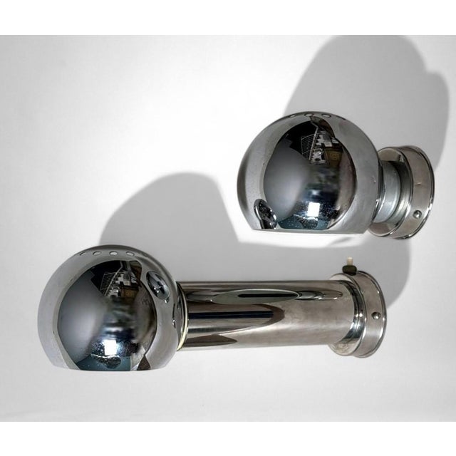 Mid-Century Modern Reggiani Style Pair of Late 20th Century Italian Wall Sconces Space Age in Nickel-Plated Metal For Sale - Image 3 of 16