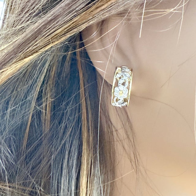 Vintage Simon G. 18k White & Yellow Gold Floral Diamond Huggie Hoop Earrings, Set of 2 For Sale - Image 4 of 8