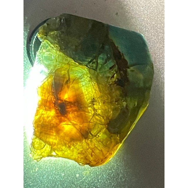 A very rare natural trapiche parti color and completely untreated sapphire. The specimen is not carved or polished it has...
