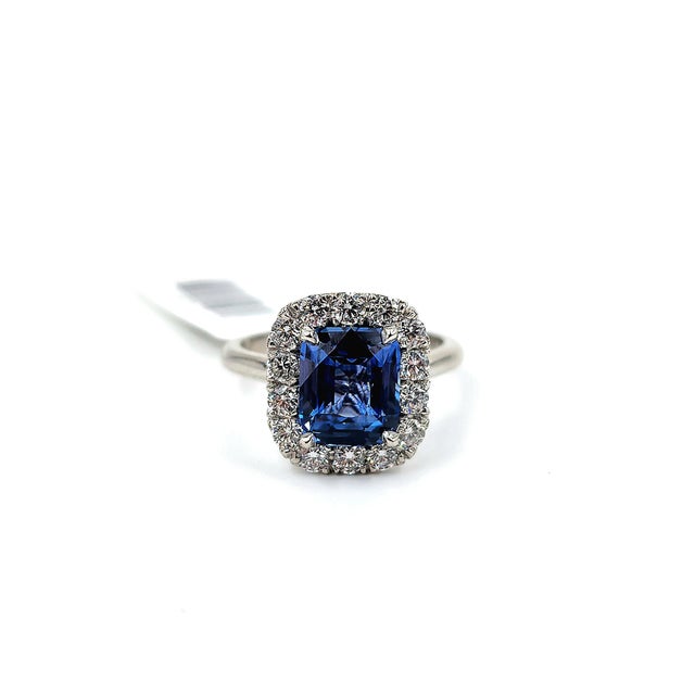 Blue 3.74 Ct Cushion-Cut Natural Ceylon No Heat Sapphire & Diamond Ring Size 6.5 For Sale - Image 8 of 8