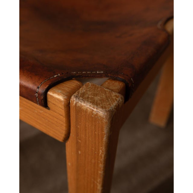 Vintage French Elm and Cognac Leather Chair from Maison Regain, 1970s For Sale - Image 10 of 16