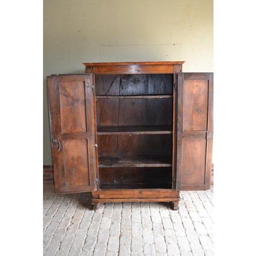 17th-century English chestnut spindle cupboard, bread cupboard. It is 164 cm high, 117 cm wide, and 46 cm deep. Shelves...