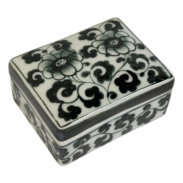 Vintage Porcelain Maitland-Smith Lidded Box For Sale