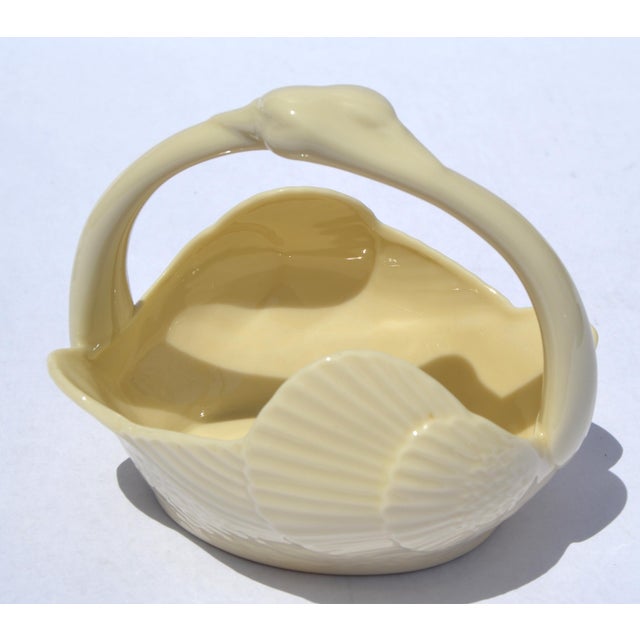 1960s Vintage Lenox Swan Basket Tan Fine Bone Ceramic 24k Gold Mark Bowl For Sale - Image 9 of 14