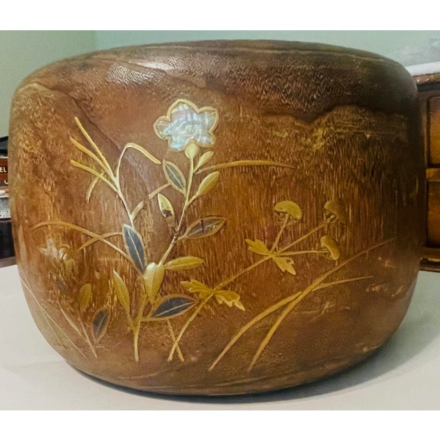 Early 19th Century Vintage Japanese Hibachi With Inlaid Pearl Display For Sale - Image 5 of 12