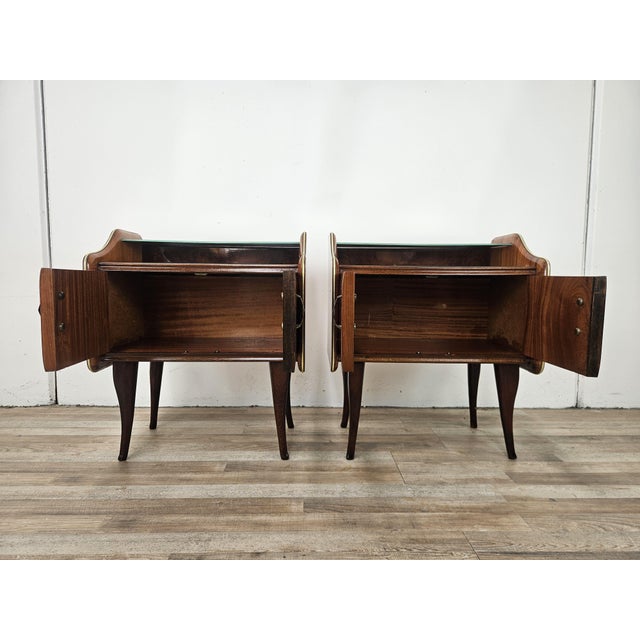 Art Deco Bedside Tables in Walnut Burl with Mirrored Shelves and Brass Handles, 1950, Set of 2 For Sale - Image 13 of 18