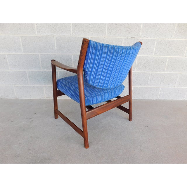 Mid-Century Rosewood Modern Arm Lounge Chair For Sale - Image 14 of 18