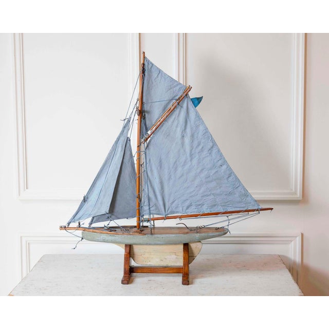 English 20th Century Bowman Carved Wood Gaff Cutter Pond Yacht For Sale - Image 11 of 18