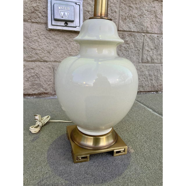 Tony Paul Hollywood Regency Porcelain Ginger Jar Lamp Greek Key Solid Brass Base For Sale - Image 4 of 13