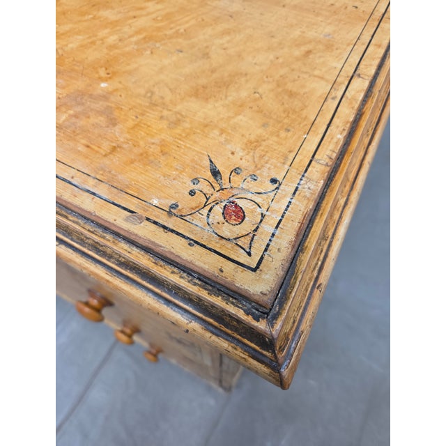 Antique Late 19th Century English Pine Faux Bois Maple Chest of Drawers For Sale In Denver - Image 6 of 14
