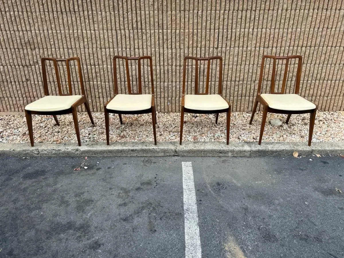 Mid 20th Century Set of 6 Mount Airy Janus Mid Century Walnut