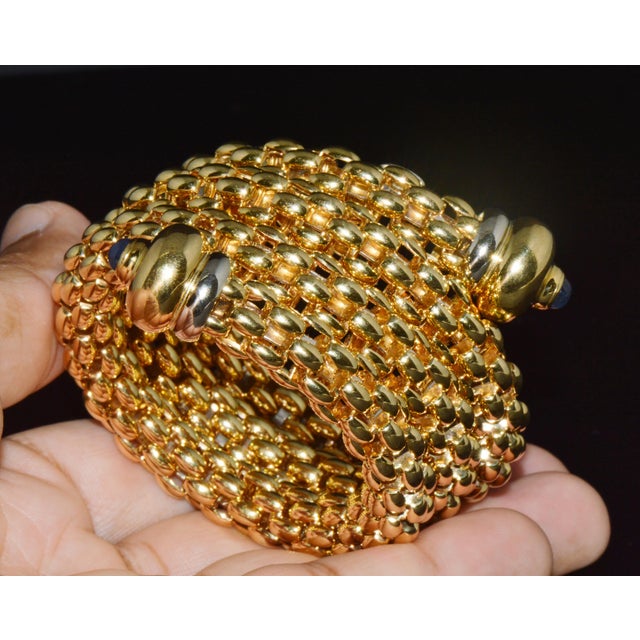 Late 20th Century Italian Fope Flex’it Blue Sapphire Woven Triple Wrap Bangle Bracelet in 18k Yellow & White Gold For Sale - Image 13 of 15