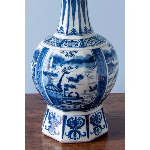 Dutch Blue and White Chinoiserie Garlic Neck Vase Lamp, 1700s For Sale - Image 6 of 14