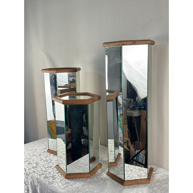 1970s Trio of Hollywood Regency-Style Hexagonal Mirrored Art Pedestals With Oak Wood Trim. For Sale In San Diego - Image 6 of 7