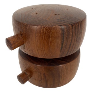 Double Barrel Salt and Pepper Mill by Jens Quistgaard for Dansk, 1950s, Set of 2 For Sale