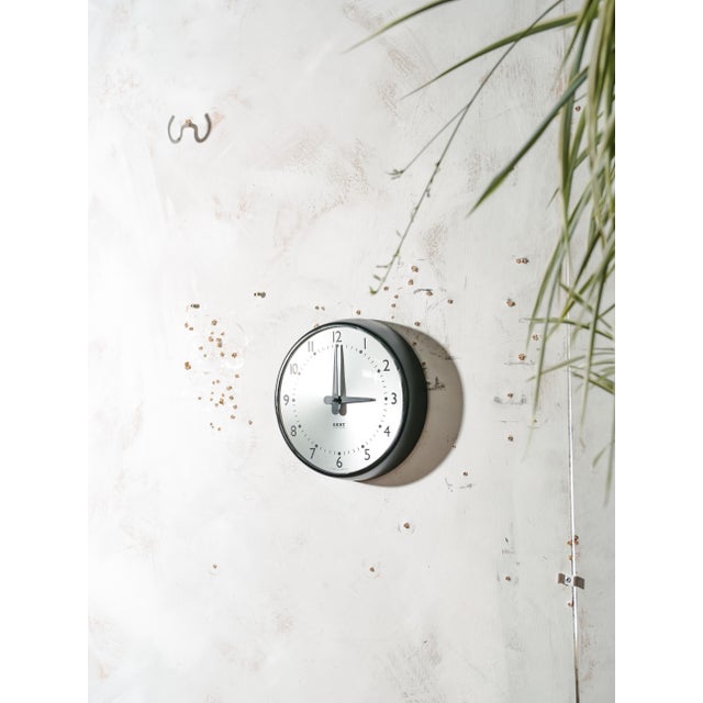 Clock in Satin Black from Gent of Leicester, England, 1960s For Sale - Image 12 of 12