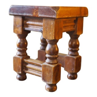 19th C. Antique French Handcrafted Milking Stool With Turned Legs - Belle Époque Era For Sale