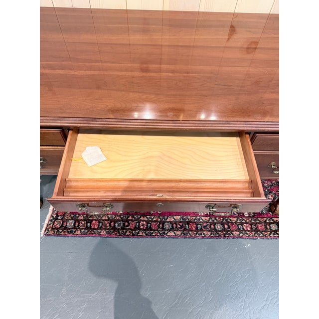 Vintage Ethan Allen Georgian Style Cherry Executive Partner’s Desk For Sale In New York - Image 6 of 12