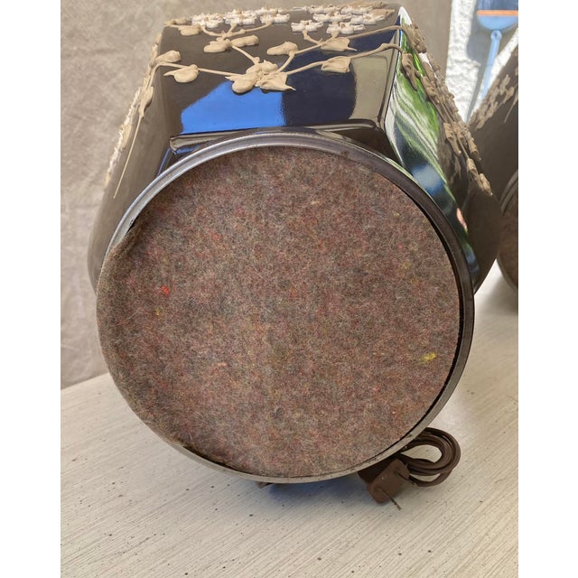 Mid-Century Modern Cocoa Ginger Jar Lamps With Raised Floral Relief and Shades - a Pair For Sale - Image 3 of 13