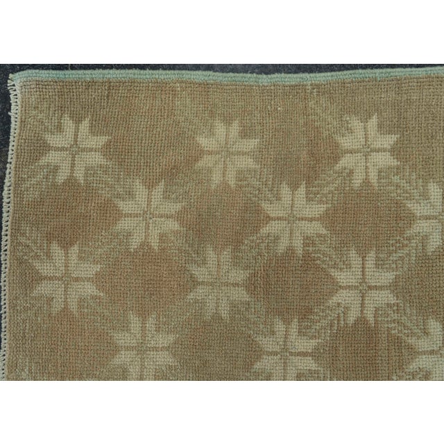 Early 21st Century Turkish Vintage Rug 3'11" x 7'3" #20816 For Sale - Image 5 of 8