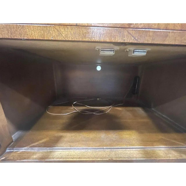 Late 20th Century French Louis Style Nightstand by Henredon For Sale - Image 11 of 11