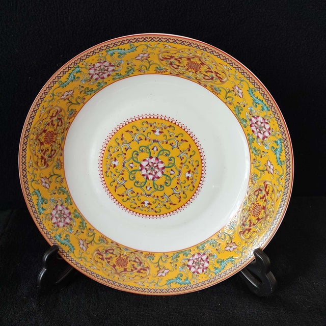 Art Deco Chinese Ceramic Plate,Qianlong Marked Famille Rose Porcelain Plate Hand Painted Flowers Pattern For Sale - Image 3 of 10