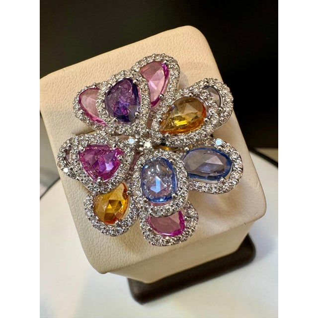 11 Ct Fine Multi Sapphire & 3 Ct Diamond Cocktail Flower Ring in 18 Kt Gold 6.5 For Sale - Image 9 of 18