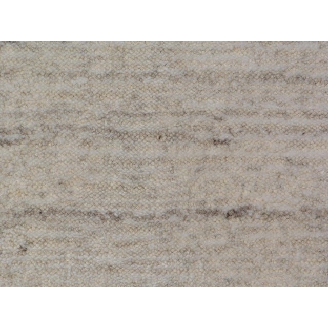 Transitional Banbury Handloom Wool Viscose Light Gray GrayRug - 9'x12' For Sale - Image 3 of 7