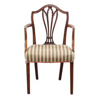 Georgian Cuban Mahogany Shield Back Accent Arm Chair (C. 1790) For Sale