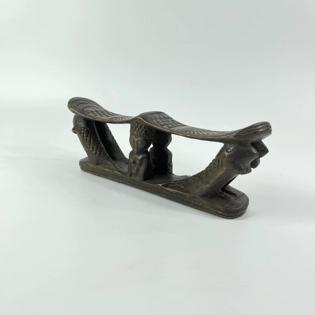 Dark Gray Early 20th Century Songye Double Headrest with Lizards For Sale - Image 8 of 8