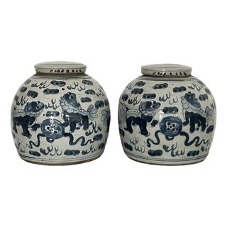 19th Century Qing Chinese Blue and White Storage/Ginger Jars With Foo Lions - A Pair For Sale
