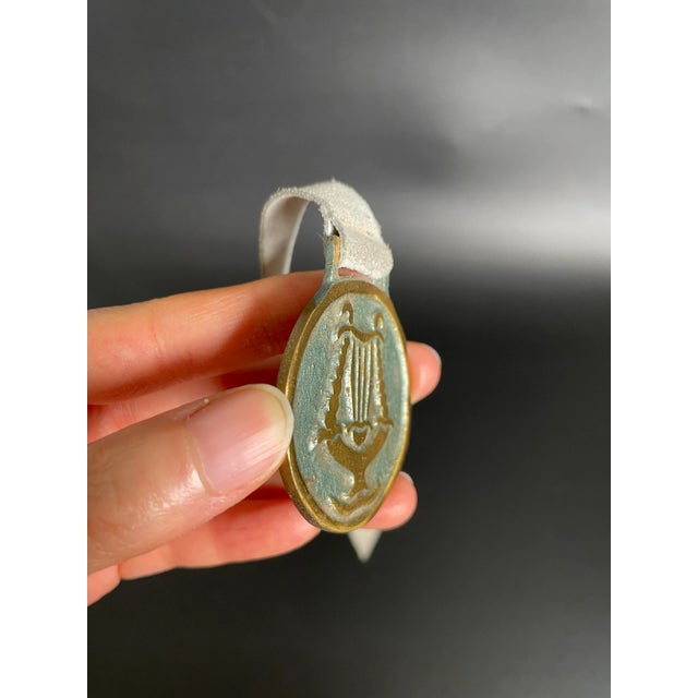 Art Deco Israeli Verdigris Enamel Brass Lyre Charm With Suede Strap Bookmark For Sale In Las Vegas - Image 6 of 8