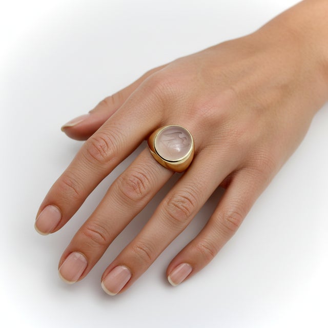 Vintage White Chalcedony Eagle Intaglio 14k Gold Signet Ring, Size 8.5 For Sale - Image 10 of 10