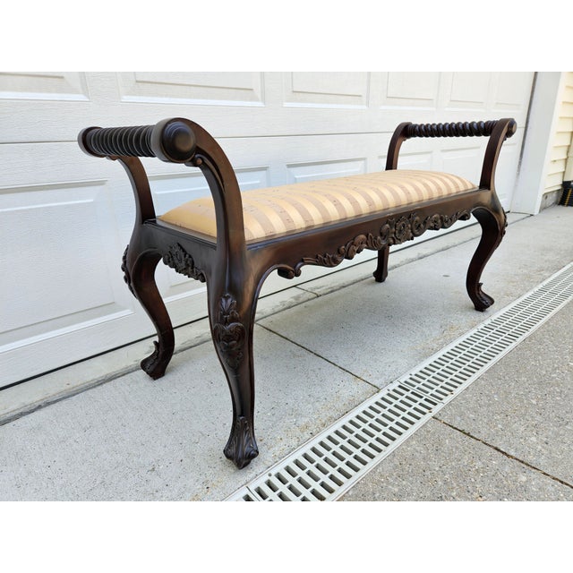 Late 20th Century Beige Window Bench With Carved Apron and Barley Twist Side Rails For Sale - Image 5 of 12