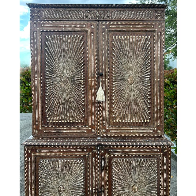 English Superb 19th Century Anglo Indian Rosewood Cabinet, Intricate Inlay For Sale - Image 3 of 18