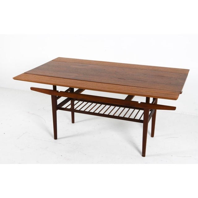 Mid-Century Modern Danish 1960’s Teak Elevating Coffee Table W/Hidden Leaves Attributed to Kai Kristiansen For Sale - Image 3 of 12