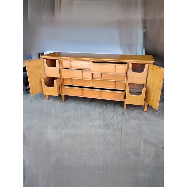 Mid 20th Century Thomasville Tamerlane Burlwood Dresser Credenza Sideboard Bedroom Furniture For Sale - Image 11 of 14