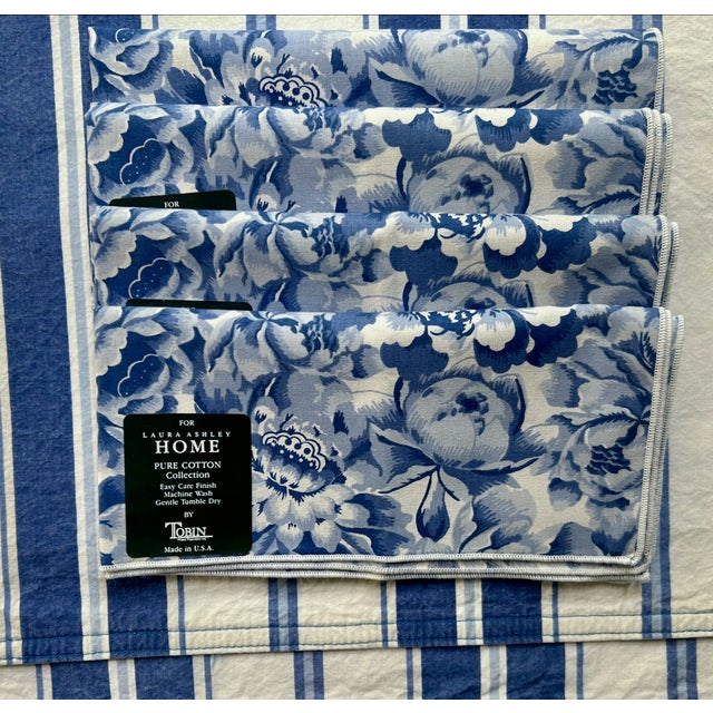 Late 20th Century Set of 4 Laura Ashley Home Blue & White Reversible Cotton Placemats & Napkins For Sale - Image 13 of 18